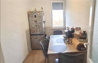 Eladó Szolnoki tégla lakás hirdetés (77343333)