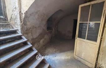 Eladó Budapest VIII. kerületi egyéb üzlethelyiség hirdetés (96569554)