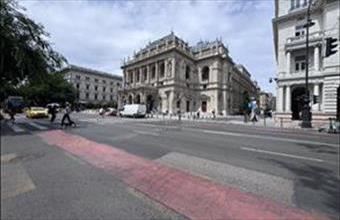 Eladó Budapest VI. kerületi egyéb vendéglátó ingatlan hirdetés (77376423)
