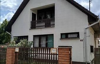 Eladó Szegedi családi ház hirdetés (95242391)