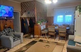 Eladó Újfehértói családi ház hirdetés (79545433)