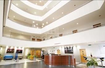 Kiadó Budapest XI. kerületi iroda irodaházban hirdetés (94377981)