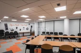 Kiadó Budapest VII. kerületi iroda irodaházban hirdetés (43447836)