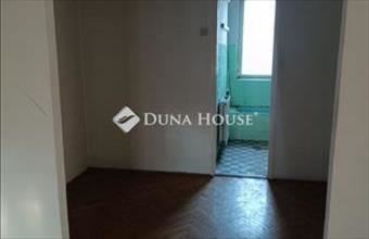 Eladó Budapest III. kerületi családi ház hirdetés (89894978)