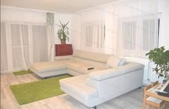 Eladó Balatonkenesei családi ház hirdetés (64295365)