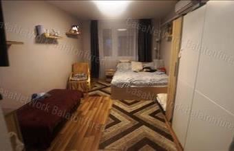 Eladó Veszprémi panel lakás hirdetés (38939585)