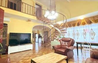 Eladó Budapest III. kerületi családi ház hirdetés (99434495)