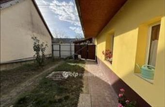 Eladó Tolnai családi ház hirdetés (74493344)