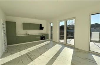 Kiadó Debreceni családi ház hirdetés (32146271)