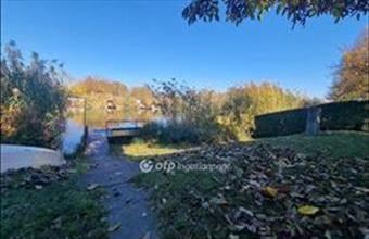 Eladó Tassi családi ház hirdetés (93393144)