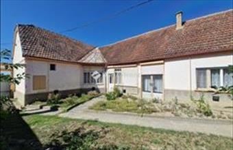 Eladó Császártöltési családi ház hirdetés (53486425)