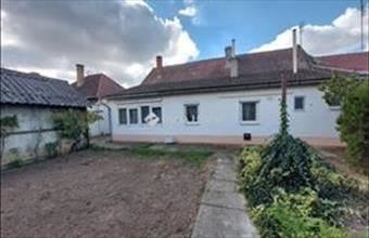 Eladó Bajai családi ház hirdetés (49374724)