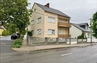 Eladó Paksi családi ház hirdetés (95147643)