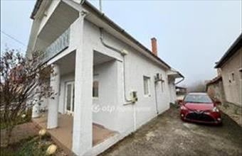 Eladó Szirmabesenyői családi ház hirdetés (46757449)