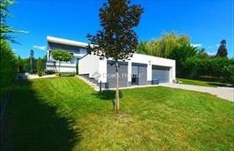 Eladó Váci családi ház hirdetés (67476294)