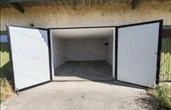 Kiadó Jászalsószentgyörgyi egyedi garázs hirdetés (16493961)