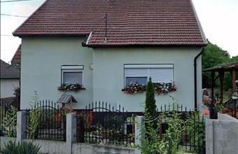 Eladó Tiszaalpári családi ház hirdetés (45364347)