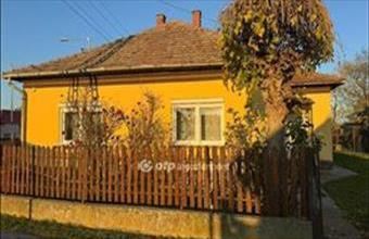 Eladó Tiszaszőlősi családi ház hirdetés (69953943)