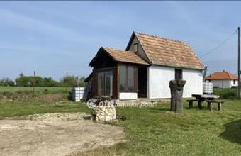 Eladó Tatai külterületi telek hirdetés (75331223)