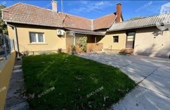Eladó Kecskeméti családi ház hirdetés (42494173)