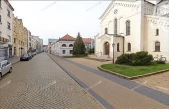 Eladó Kecskeméti üzlethelyiség utcafronton hirdetés (88423935)