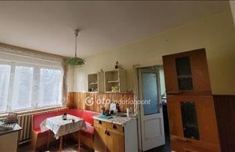 Eladó Jászberényi családi ház hirdetés (26333388)