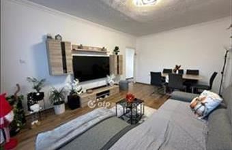 Eladó Nyíregyházai csúsztatott zsalus lakás hirdetés (27928926)