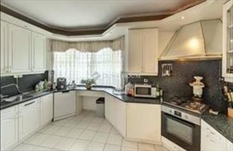 Eladó Kecskeméti családi ház hirdetés (23244675)