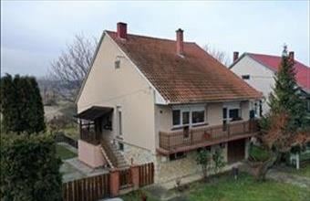 Eladó Pannonhalmai családi ház hirdetés (15596139)