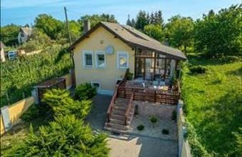 Eladó Pápai hétvégi ház hirdetés (43977552)