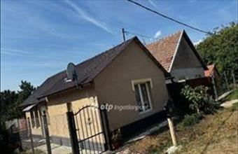 Eladó Pilisi tanya hirdetés (46744454)