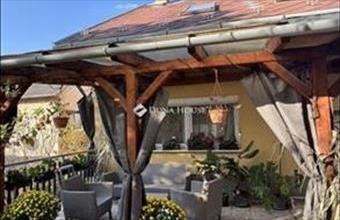 Eladó Lábatlani családi ház hirdetés (73675733)