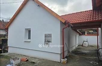 Eladó Budakalászi családi ház hirdetés (18891914)