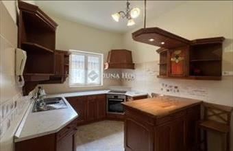 Eladó Budapest XVI. kerületi családi ház hirdetés (92647335)