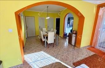 Eladó Üllői tégla lakás hirdetés (73795443)