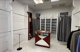 Eladó Miskolci üzlethelyiség utcafronton hirdetés (23645332)