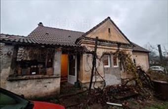 Eladó Kisbajomi családi ház hirdetés (53359193)