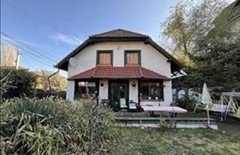Eladó Budapest III. kerületi családi ház hirdetés (33278319)