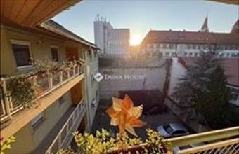 Eladó Kecskeméti tégla lakás hirdetés (46392478)