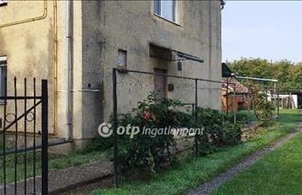 Eladó Fehérgyarmati tégla lakás hirdetés (14795469)