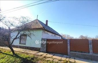 Eladó Mesterszállási családi ház hirdetés (33974838)