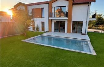 Eladó Balatonfüredi ikerház hirdetés (31733244)