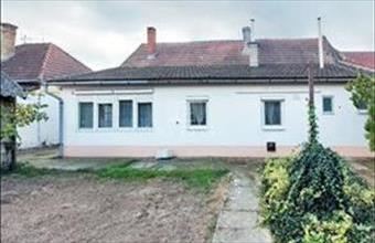 Eladó Bajai családi ház hirdetés (33646725)