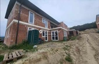 Eladó Váci tégla lakás hirdetés (43375384)