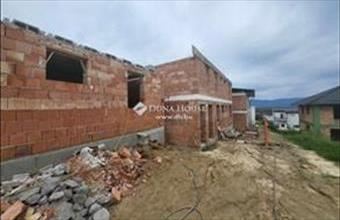 Eladó Váci családi ház hirdetés (42896754)