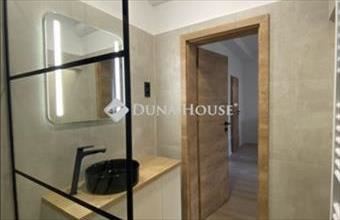 Eladó Pécsi tégla lakás hirdetés (93789241)