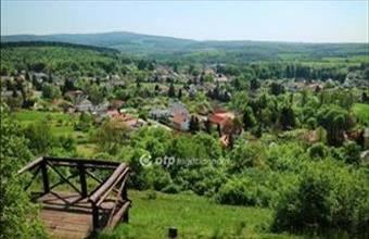 Eladó Bakonybéli lakóövezeti telek hirdetés (39734334)