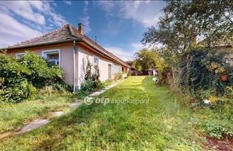 Eladó Pusztaradványi családi ház hirdetés (24439874)