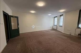 Kiadó Kecskeméti iroda lakásban hirdetés (23833786)