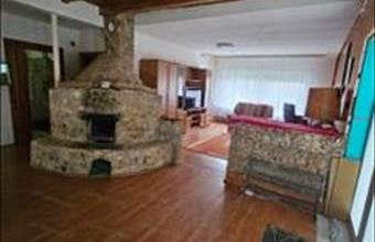 Eladó Oroszlányi családi ház hirdetés (88835874)